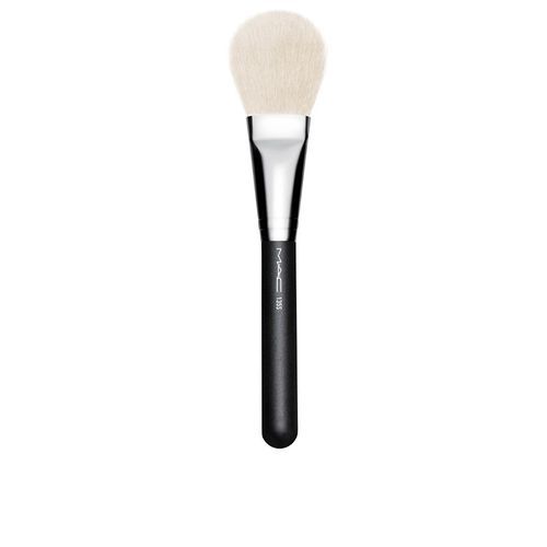 MAC 135 Large Flat Powder Brush product image