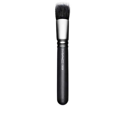 MAC 130 Short Duo Fibre Brush product image