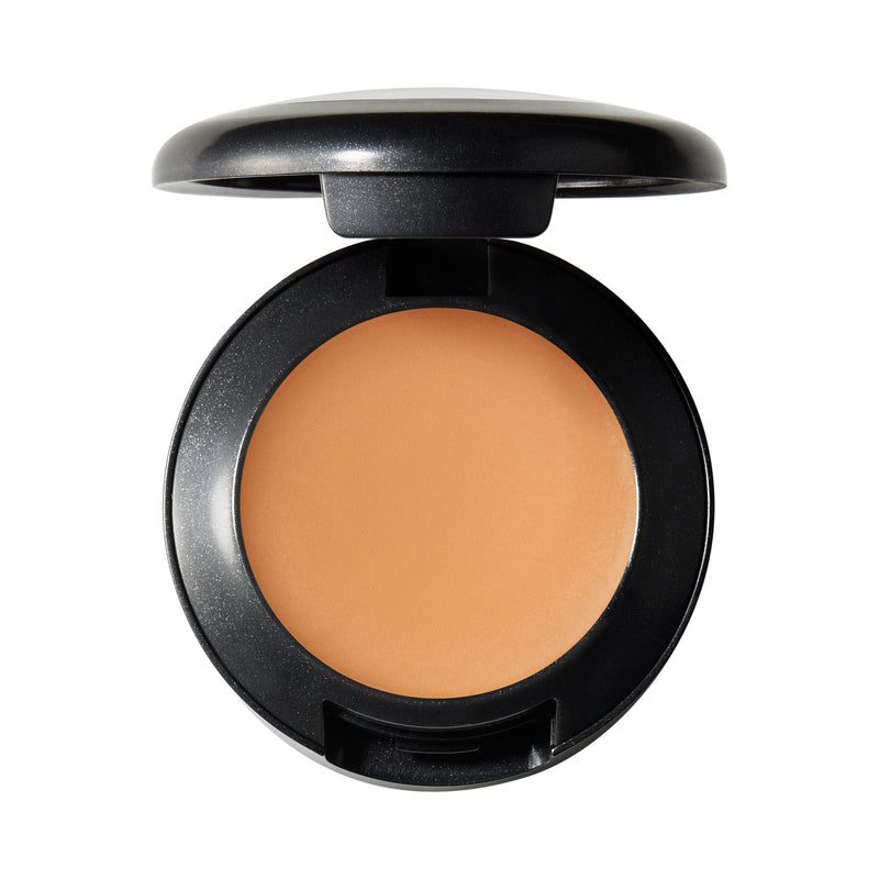 MAC Studio Finish SPF 35 Concealer NC40 7g product image