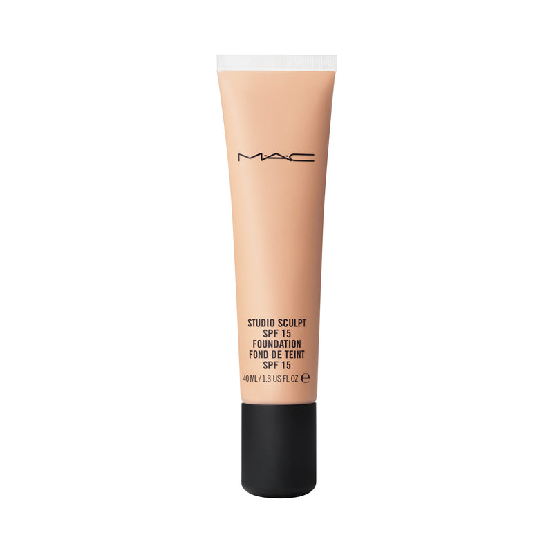 MAC Studio Sculpt SPF 15 Foundation NC40 40ml product image